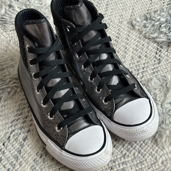 Converse - Picture 4 of 9